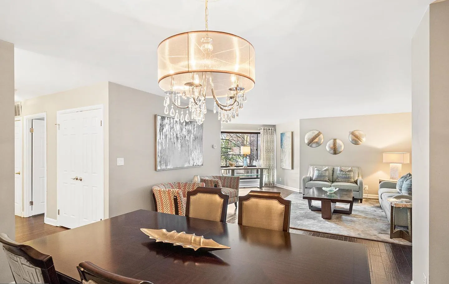 3 bed, 1420 sqft, $8,850 — Photo 3