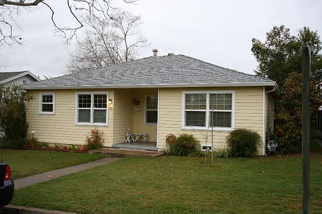 2nd image of 705 Alta Vista Ave