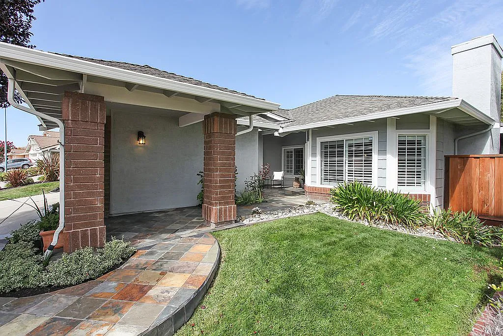 5230 Canyon Crest Dr photo 1