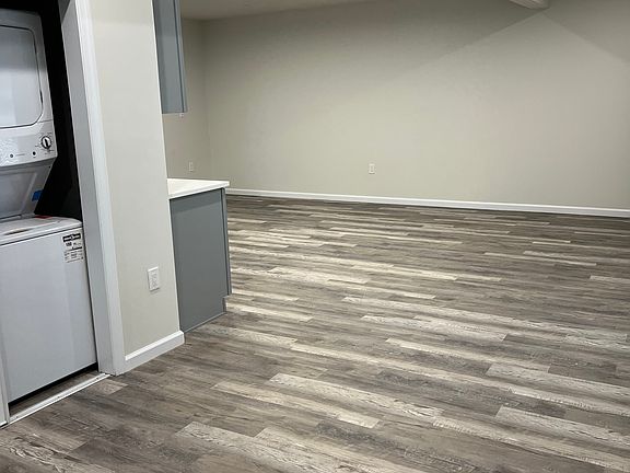 Open space kitchen/living room
