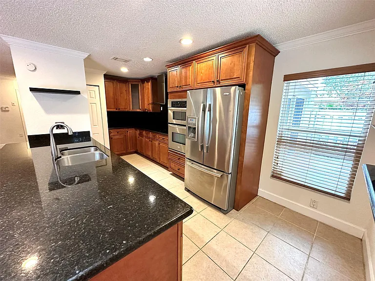 12624 NW 11th Ct — Photo 6