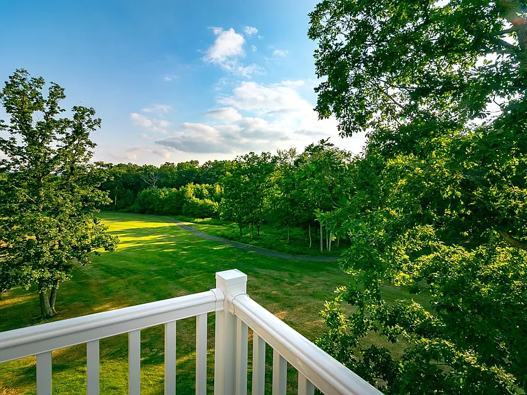 Fairway Flats — Photo 9