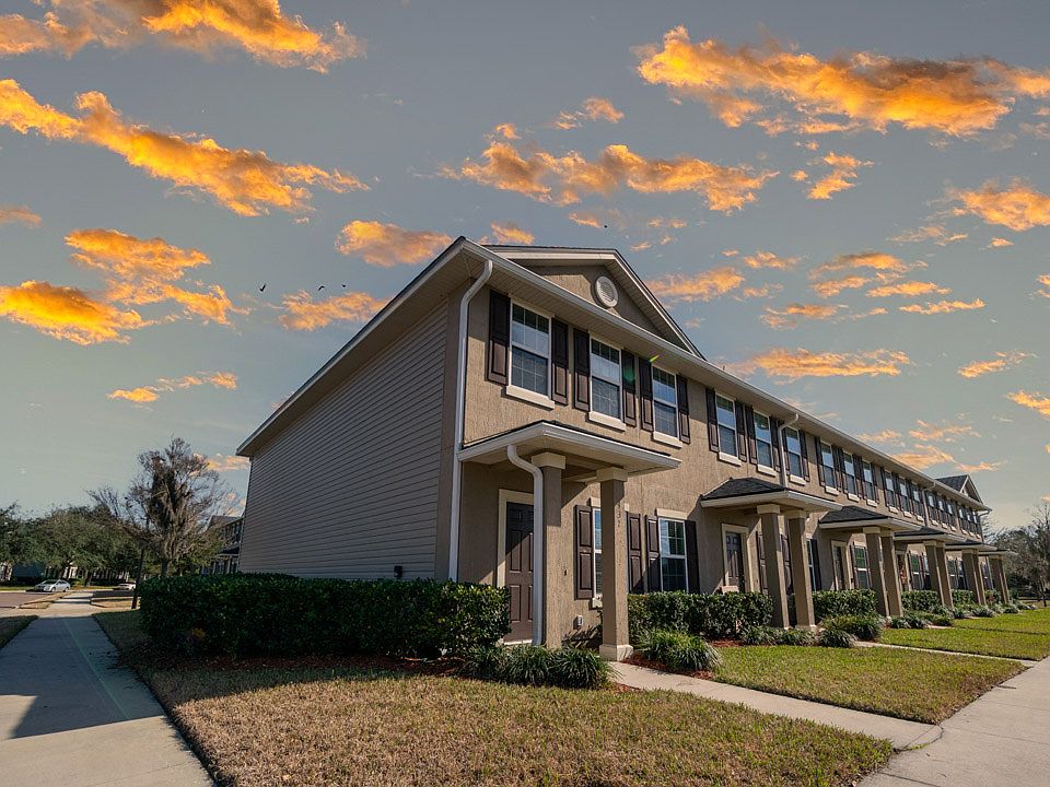 1st image of 437 Oasis Ln