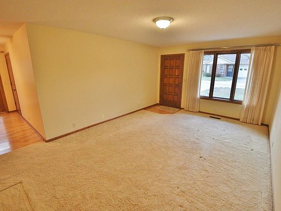 3rd image of 6743 Teton Dr #11