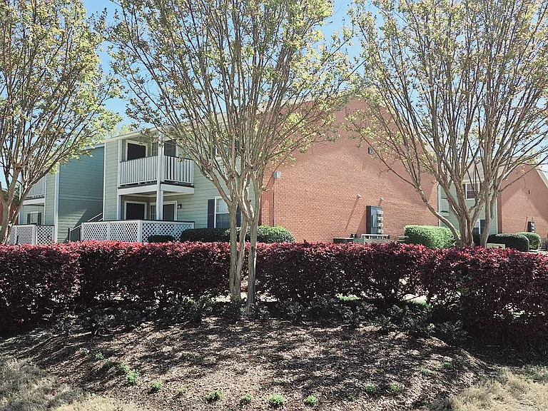 Northtown Apartments — Photo 7