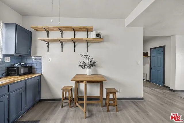 3611 Whiteside St #B — Photo 4