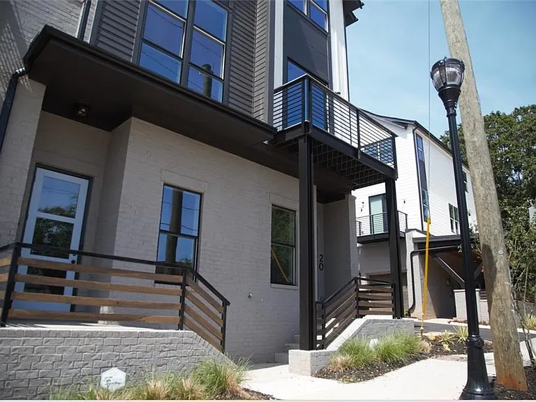 1350 May Ave SE #20 — Photo 11