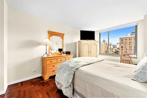 Rented by Compass | media 3