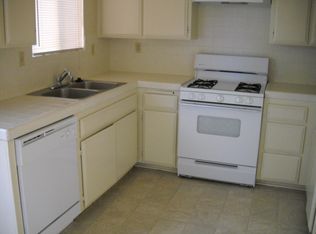 16428 Orange St APT 6, Hesperia, CA 92345