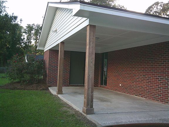 4th image of 4904 Pikes Pond Rd