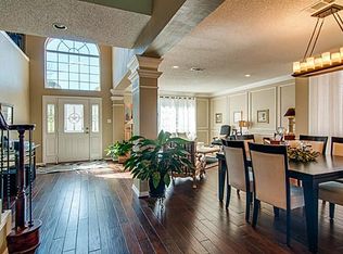 2804 Walnut Ln, Hurst, TX 76054