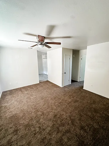 1604 Windward Dr Photo 1