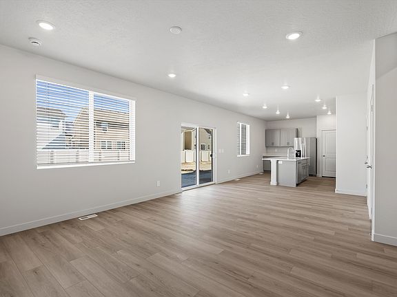 The Cottonwood interior floorplan taken at a Meritage Homes community in Eagle Mountain, UT.