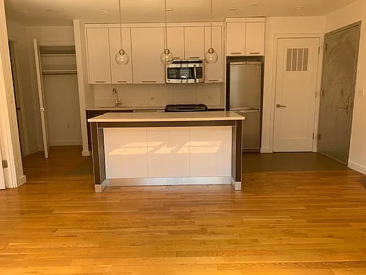 Rented by MLB ESTATES LLC | media 4