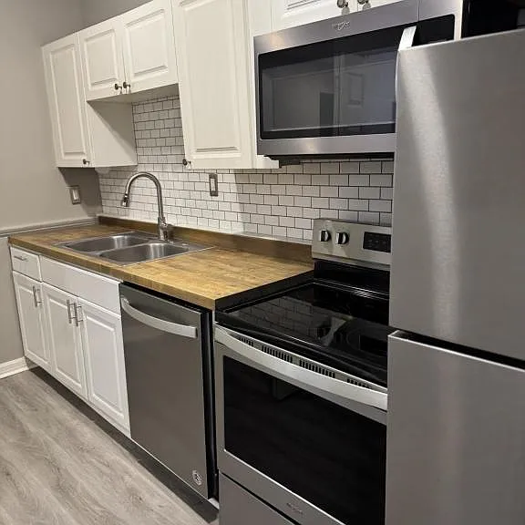 639 Rawlings St — Photo 2