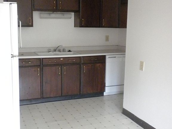 2nd image of 2520 N Stowell Ave #18262283