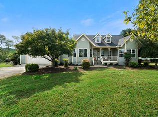 1 Heather Cir, Cave Spring, GA 30124