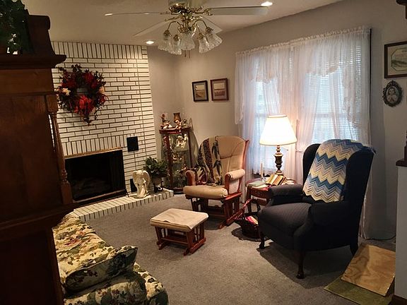 5th image of 1411 Greenwood Ct