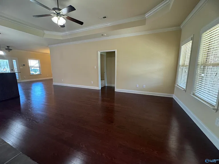 475 E Mossyleaf Dr — Photo 4