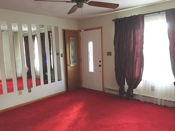 2nd image of 305 Dawn Ave