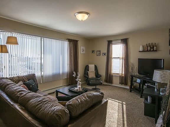 4th image of 3817-3819 Grand Ave
