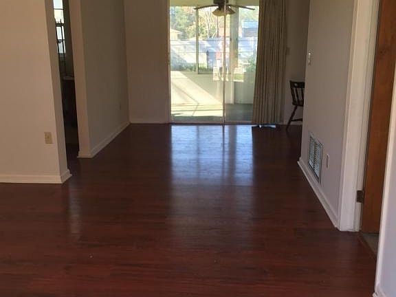 4th image of 273 Pearwood Cir W