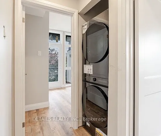 659 Donat St #201 — Photo 9