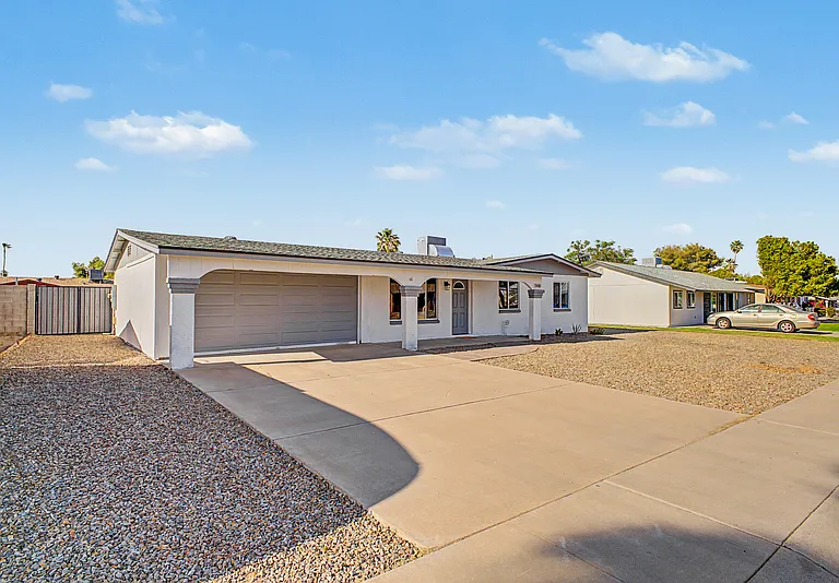 3430 E Poinsettia Dr — Photo 26