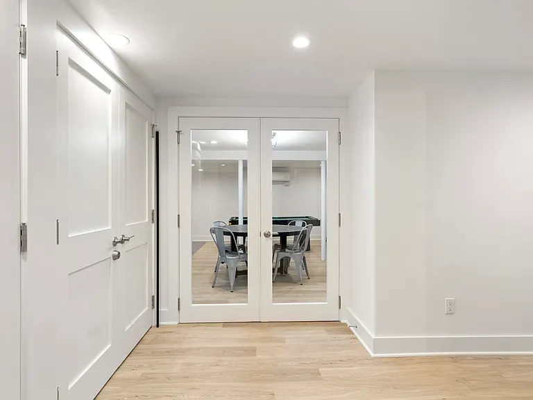 106 Peconic Hills Dr — Photo 15