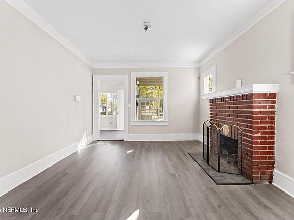 4th image of 317 W 41ST Street