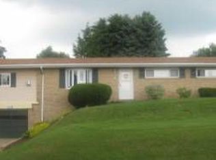 215 Alcott Dr, Sewickley, PA 15143