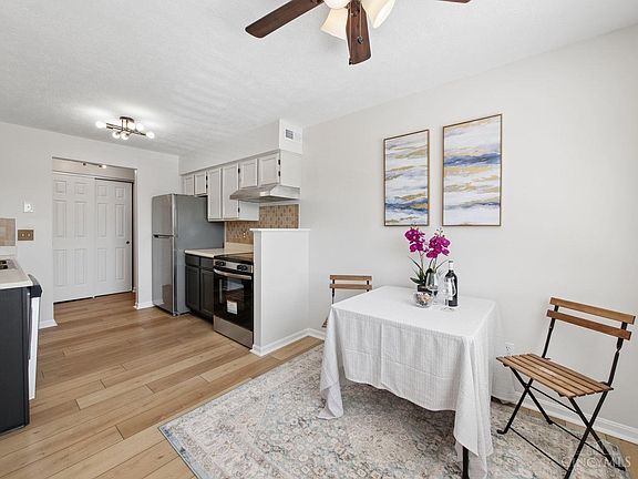 5th image of 1572 Gelhot Dr APT 121