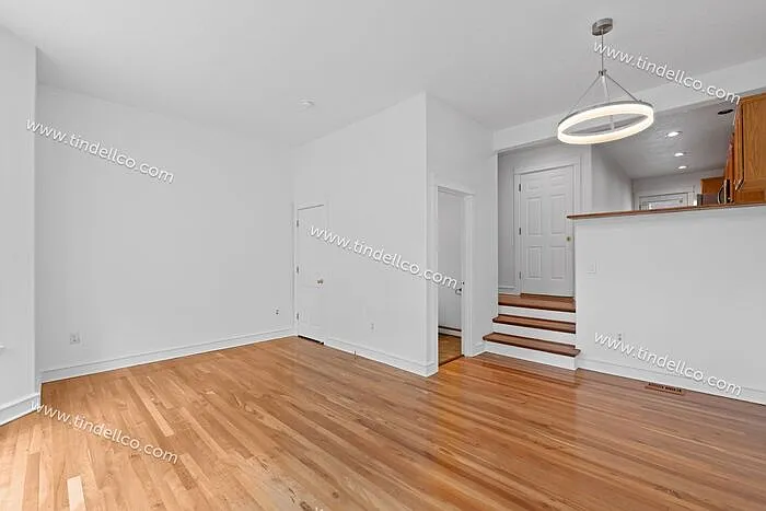3140 NE 103rd Pl — Photo 3