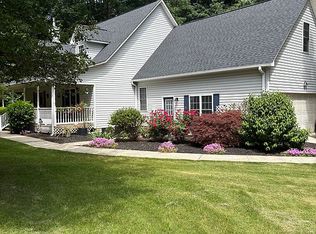 831 W Pine Grove Rd, Seneca, SC 29678