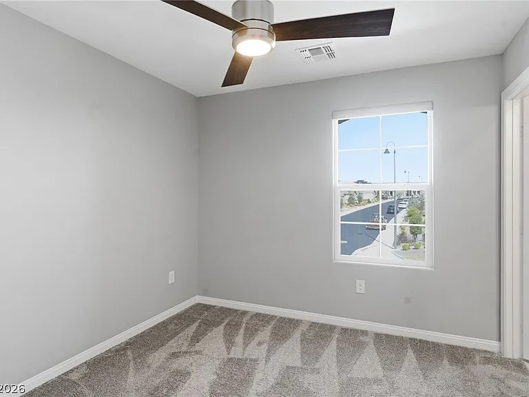 2599 Tolmezzo St — Photo 38