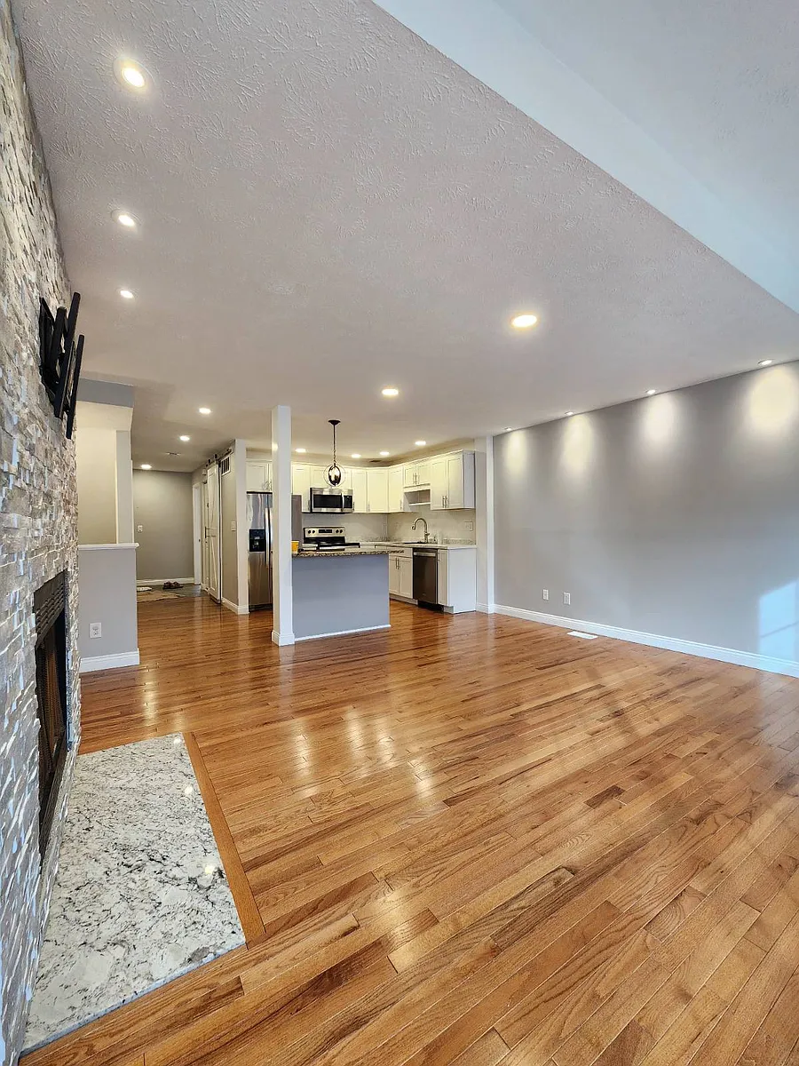 Living Room/Kitchen - 10555 Montgomery Rd #44