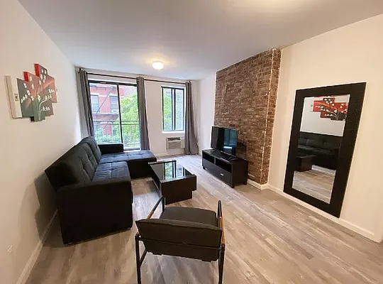 Rented by Avenues Real Estate | media 8