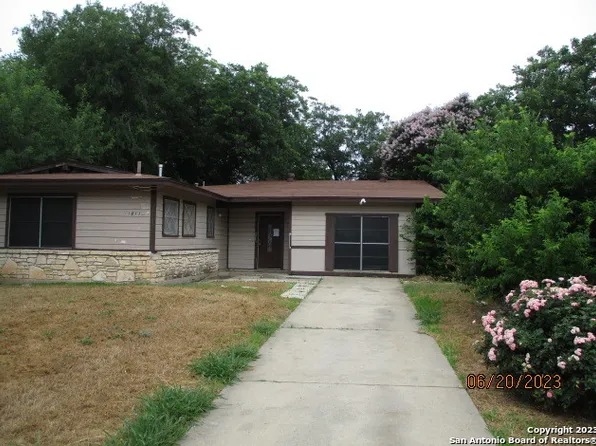 1811 WESTVALLEY DR, San Antonio, TX 78227