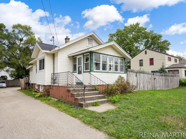 41 Wilbur St SE, Wyoming, MI 49548
