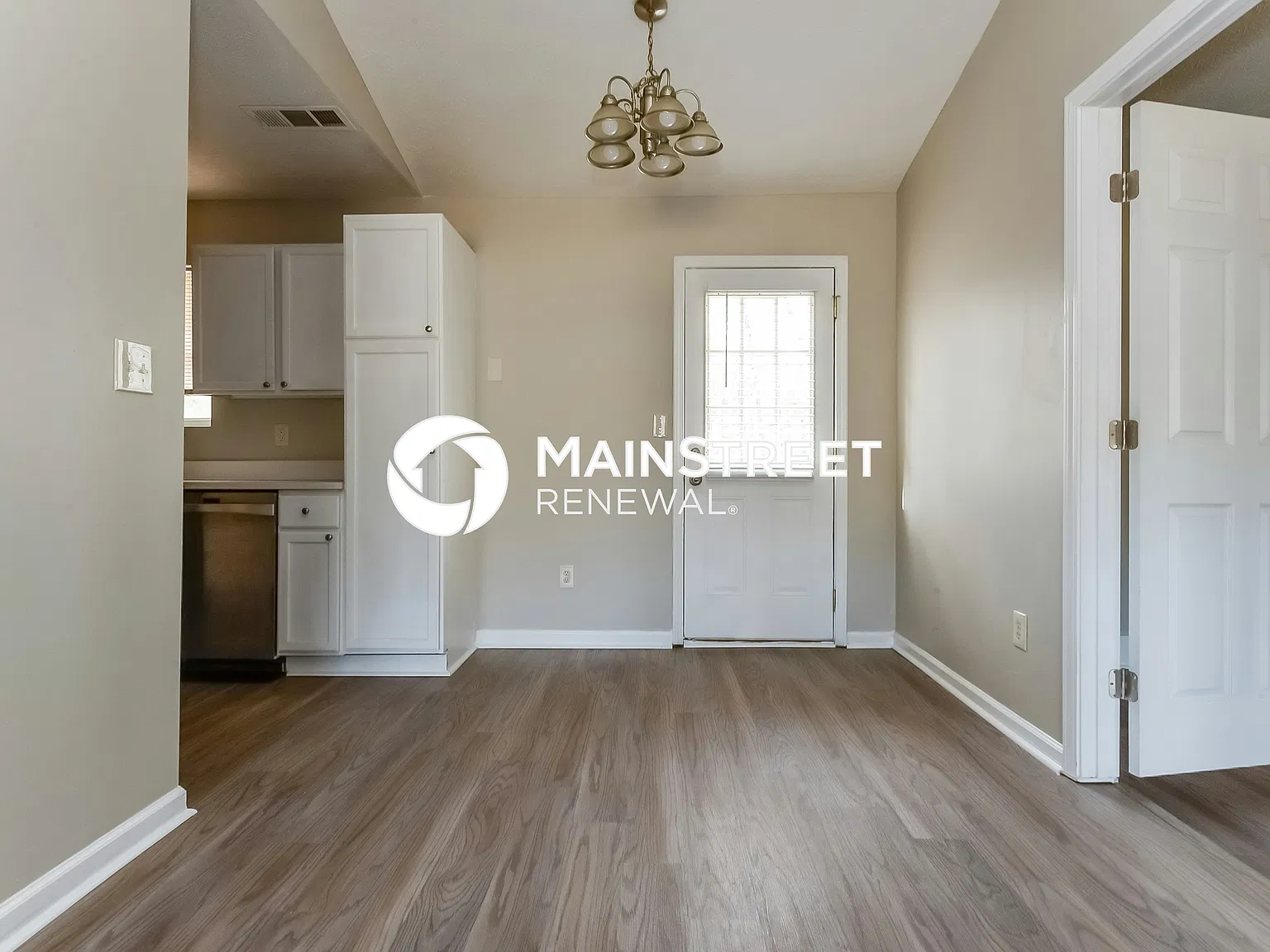 138 Michelle Dr — Photo 4