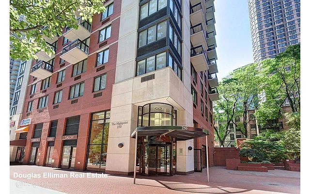 Rented by Douglas Elliman | media 26