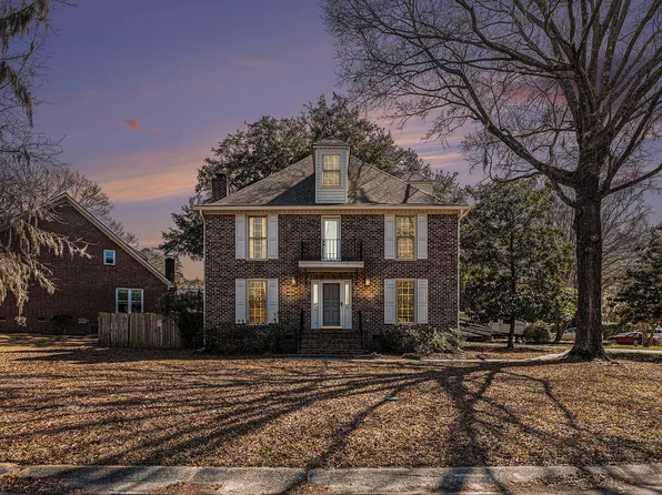 24 N Basilica Ave, Hanahan, SC 29410