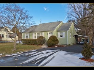 11 Bennett Rd, East Haven, CT 06513