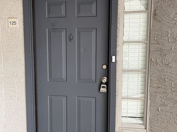 2nd image of 4410 N Longview Ave Unit 125