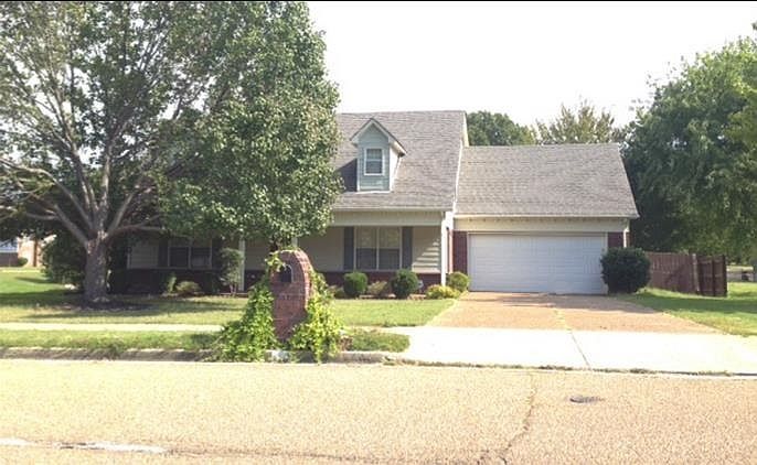 1st image of 3406 Earlynn Dr