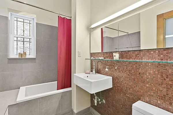 Sold by Compass | media 22