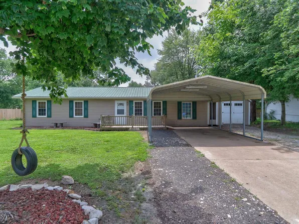 711 9th St, Grandview, IN 47615