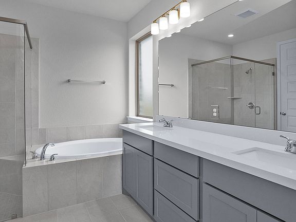 5th image of 21310 Manatee Rock Ln