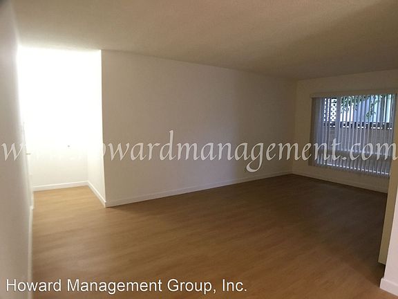 3rd image of 1417 11th St APT B