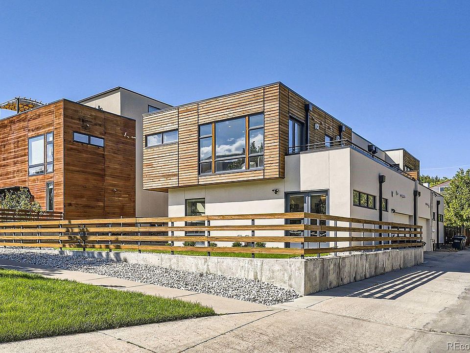 1st image of 2725 W 21st Avenue